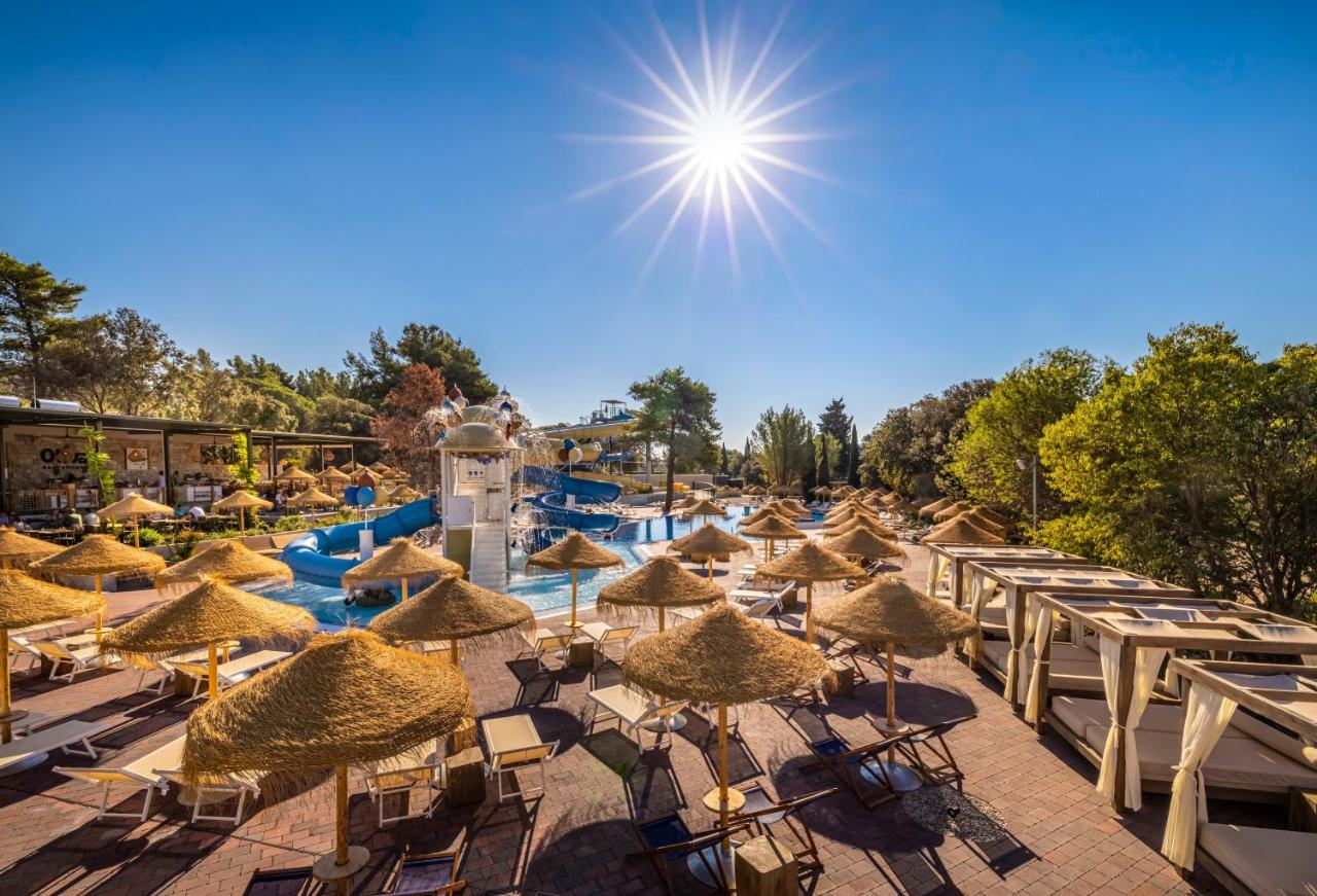 Valamar Amicor Resort สตารีกราด ภายนอก รูปภาพ
