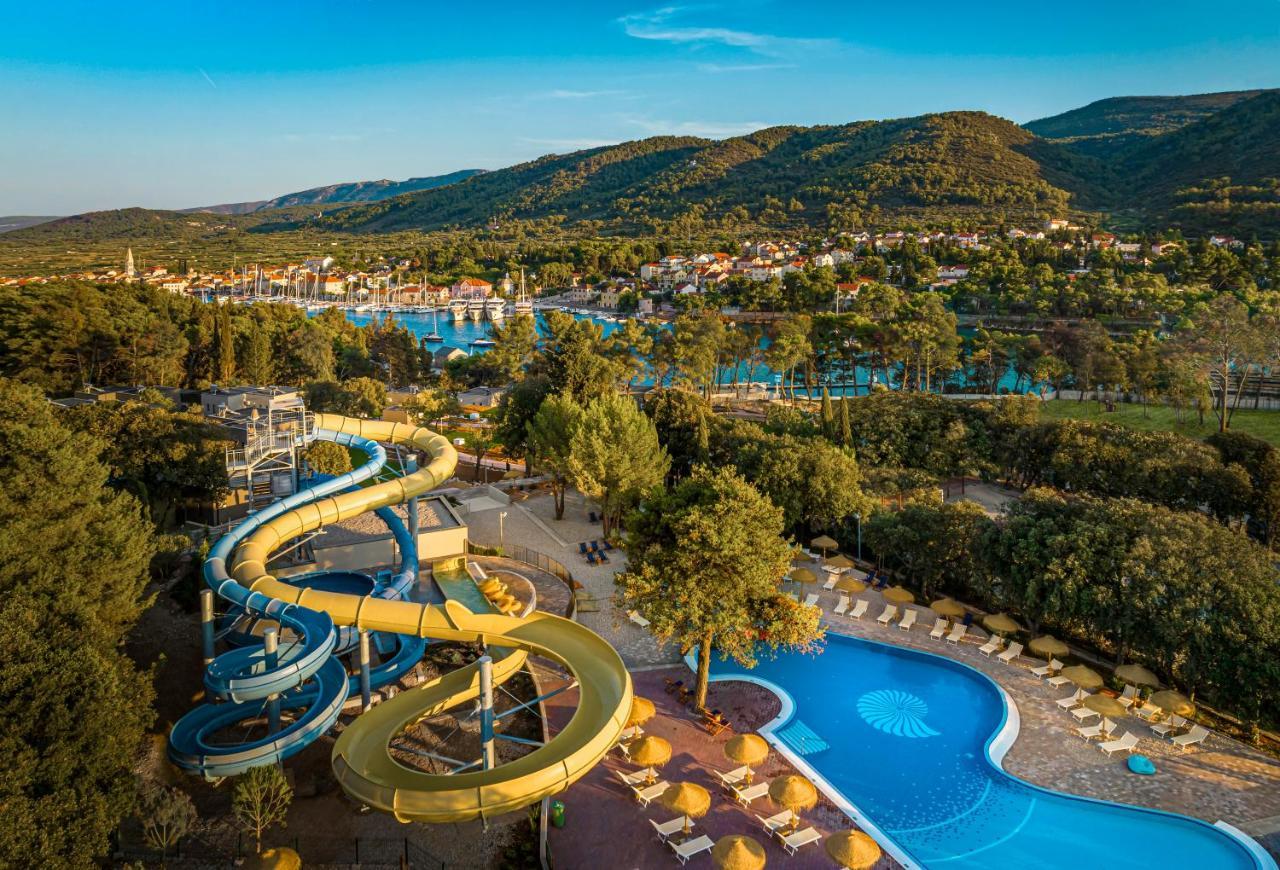 Valamar Amicor Resort สตารีกราด ภายนอก รูปภาพ